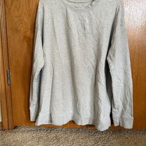 Vuori Crewneck Sweatshirt in Light Gray